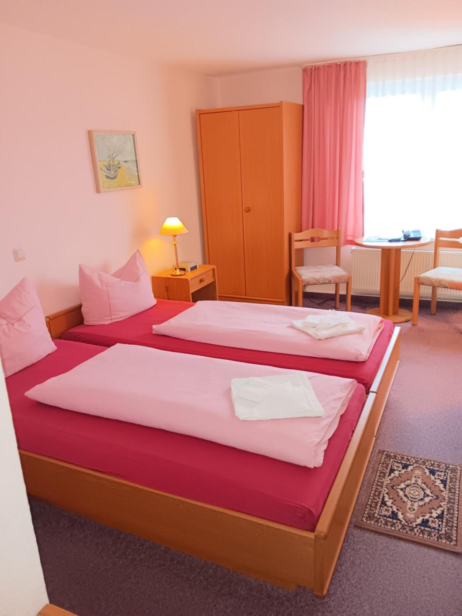 Hotel Burghof Schwarzatal Экстерьер фото