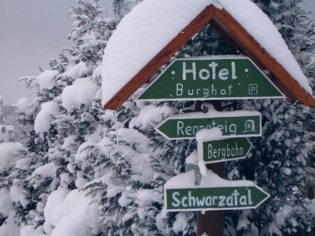 Hotel Burghof Schwarzatal Номер фото